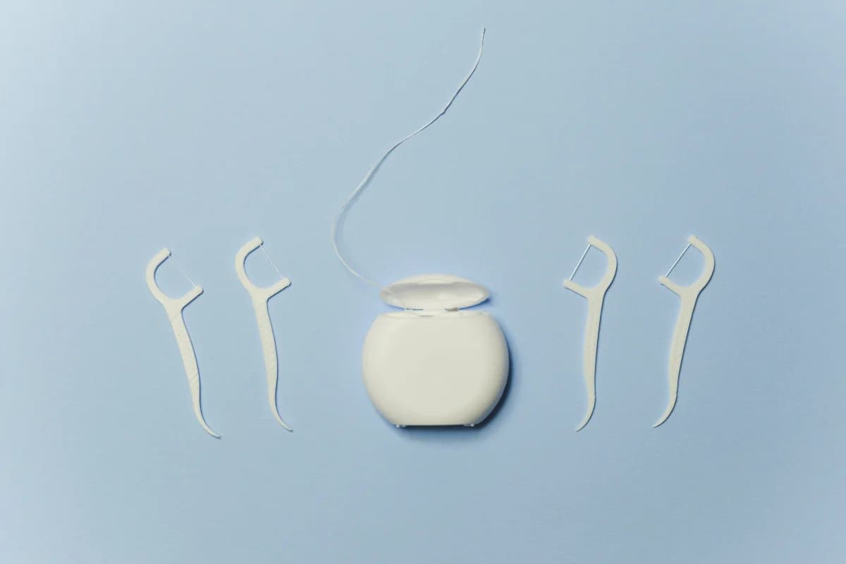 IS GUM BLEEDING NORMAL WHEN FLOSSING?